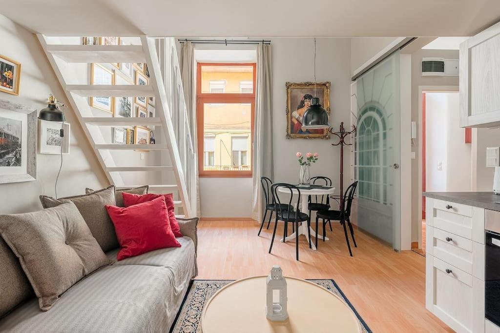 Elizabeth Boulevard Unity بودابست المظهر الخارجي الصورة